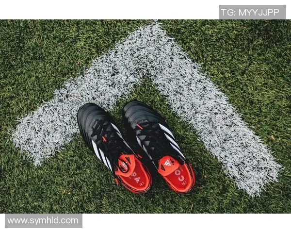 足球明星时尚穿搭女生裤子图片分享引领潮流风尚